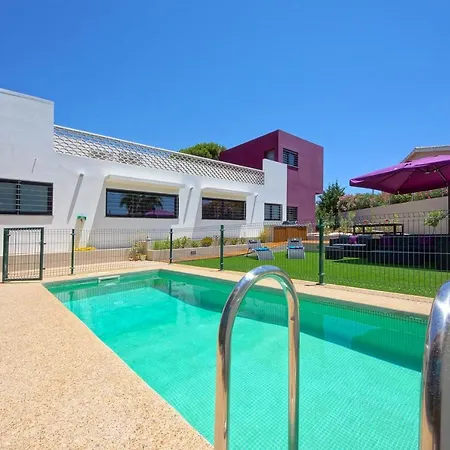 Family Opposite Aquashow Waterpark Villa